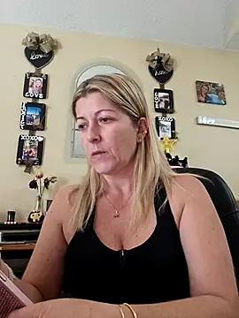 NikkiBlisss's cam snapshot