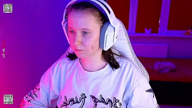 mon_lola's cam snapshot