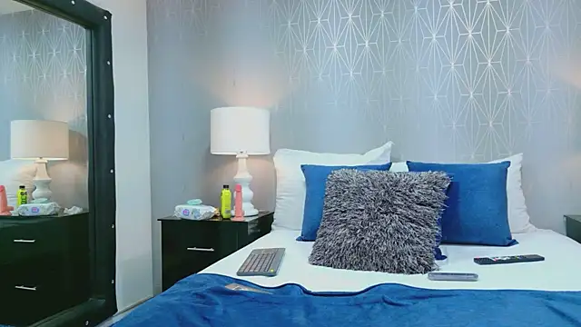 ZoeWilliis's cam snapshot