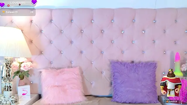 CaterinaRomano's cam snapshot