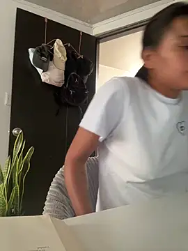 anna-evans09's cam snapshot