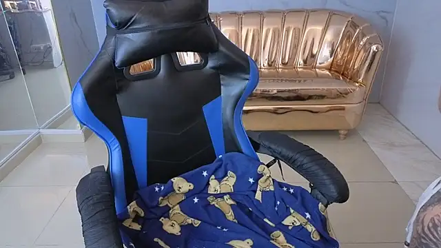 honey_torres_sub's cam snapshot