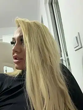 SonyaJoy's cam snapshot