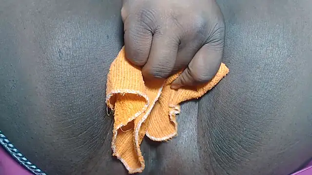 morenahott1's cam snapshot