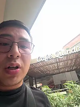 andrewmhilton_ live sex cam