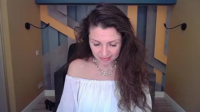 EllaLong's cam snapshot