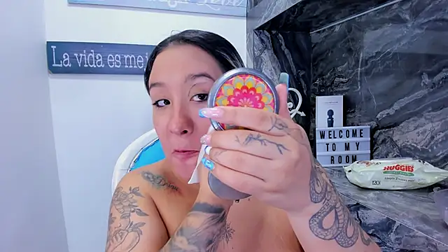 miss_danika's cam snapshot