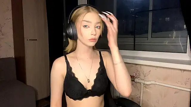 AlphaHokes's cam snapshot