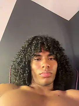 Lucas_eevans live sex cam