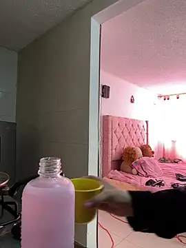 nicky_angelyc's cam snapshot