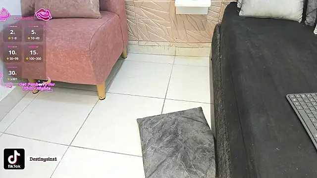 DestinySins's cam snapshot