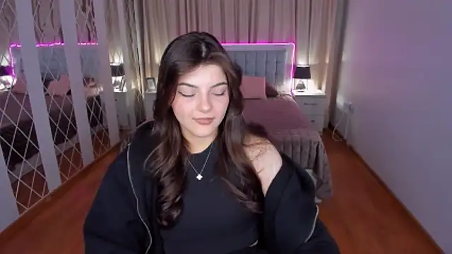 StellaBest's cam snapshot