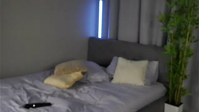 CarynRad's cam snapshot