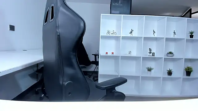 megan_bigboobs_'s cam snapshot