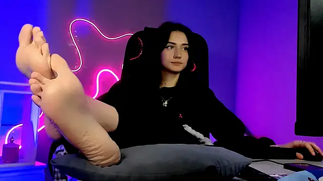 olivianorton's cam snapshot