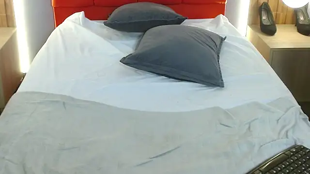 LiaMonroee_'s cam snapshot