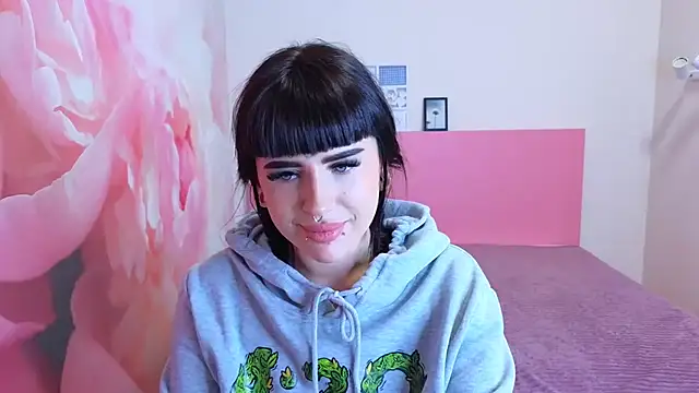 LuxSiren's cam snapshot