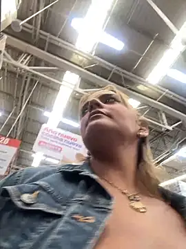 Ambarsexbutler live sex cam