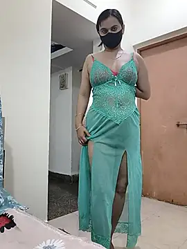 SpicyQueenX69 live sex cam