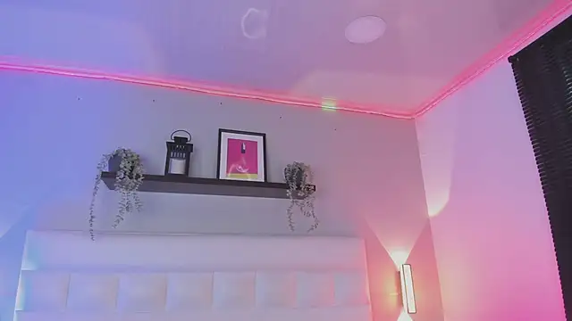 sofi_bakerr's cam snapshot