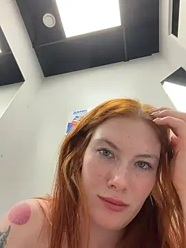 Liv_Fay's cam snapshot