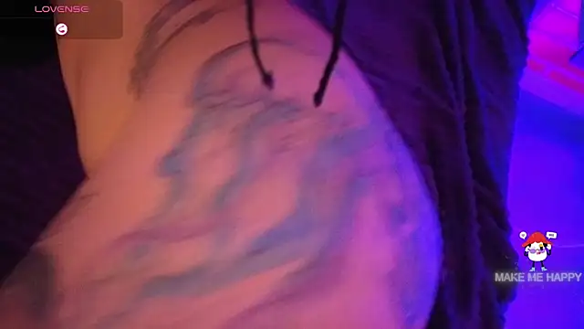 ghostwomaan's cam snapshot