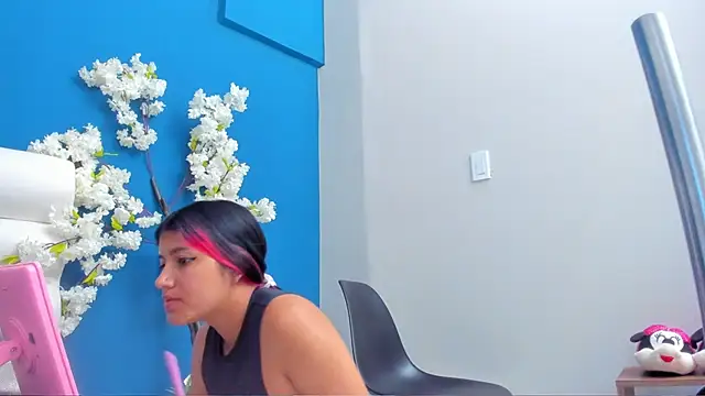 letty_straus's cam snapshot