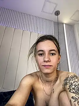 JuliaColemann live sex cam