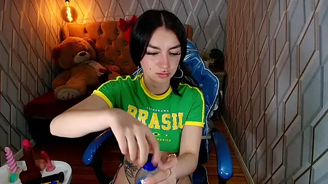 Angelchristix's cam snapshot