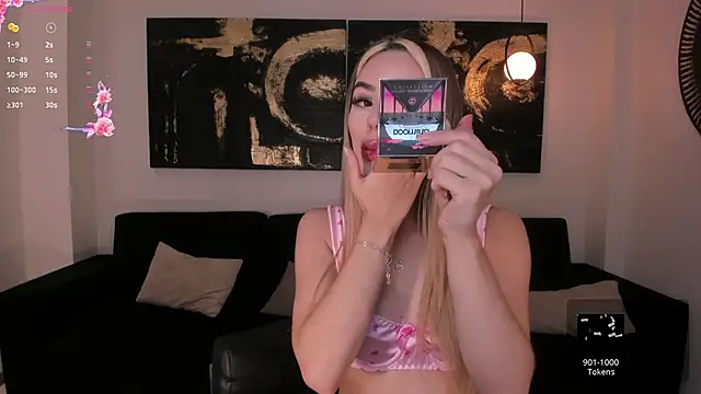 JuanitaClay live sex cam