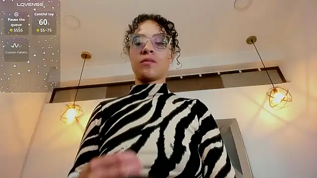 Hanna_Cornee_'s cam snapshot