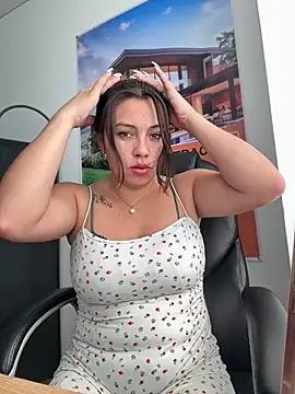 LIZ-06_'s cam snapshot