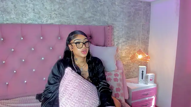 Mia_Jansen live sex cam