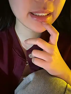 Uyennii02's cam snapshot