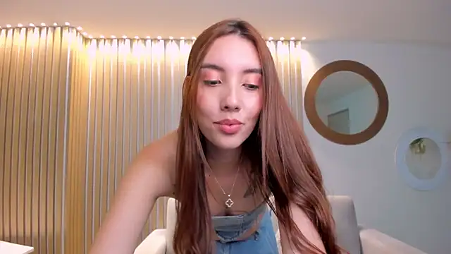 AnaisNin live sex cam