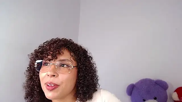 ViolettaMiller_'s cam snapshot