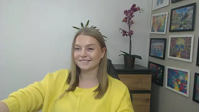 Mysteryerica's cam snapshot