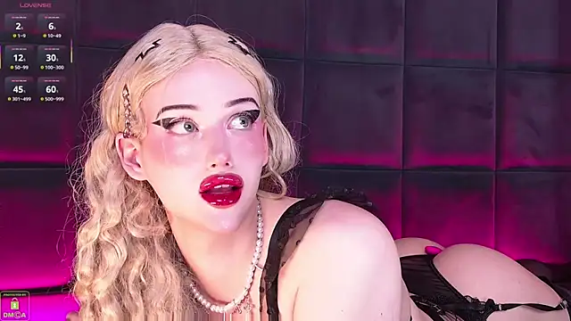 RoxyKyper live sex cam