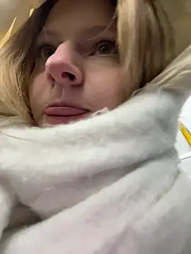 MaryHiggins's cam snapshot