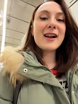 Dina_Tease live sex cam