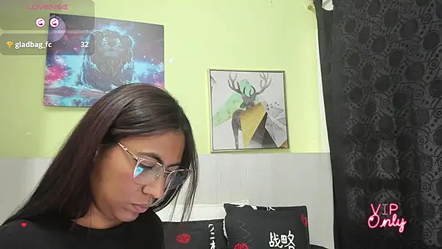 CassandraBrown_'s cam snapshot