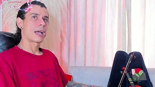 JackAndRosse_'s cam snapshot