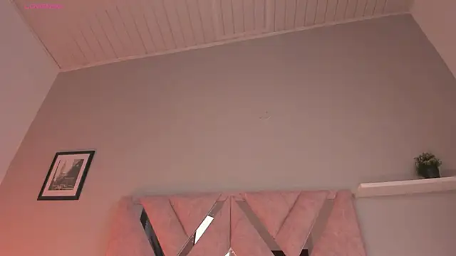 victoria_becker_'s cam snapshot