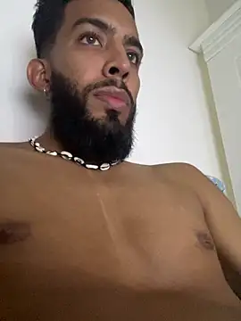 Zyan_Moratto live sex cam