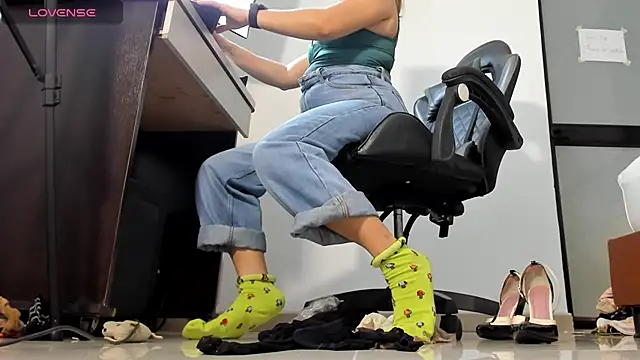 alma_fenix's cam snapshot