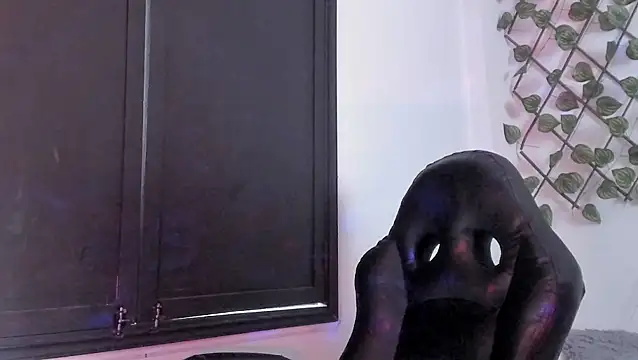 Kora_Red69's cam snapshot