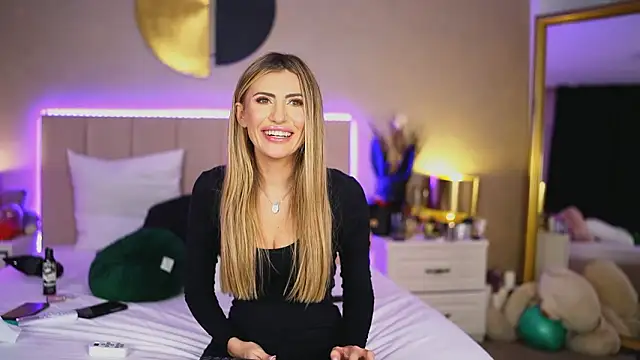 EvellineClaire's cam snapshot