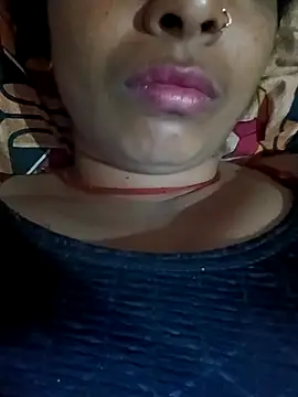 Arti_hot44A's cam snapshot