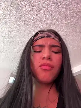 nicky_angelyc's cam snapshot