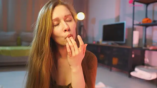 SharaNewbern's cam snapshot